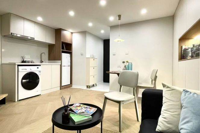 Elevator: 1BR – Service apartment; 6 minutes to Line 14 – Wuding Road