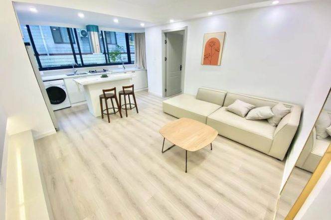 Elevator 1br-Tianyaoqiao Road - 2 minutes to Line 4 - Shanghai Stadium