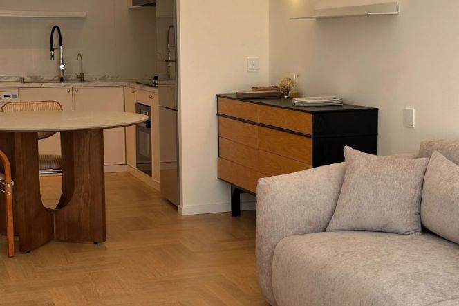 Private big terrace - modern 2beds - elevator- convenient location- Bright @ Line 7 Changping Road 