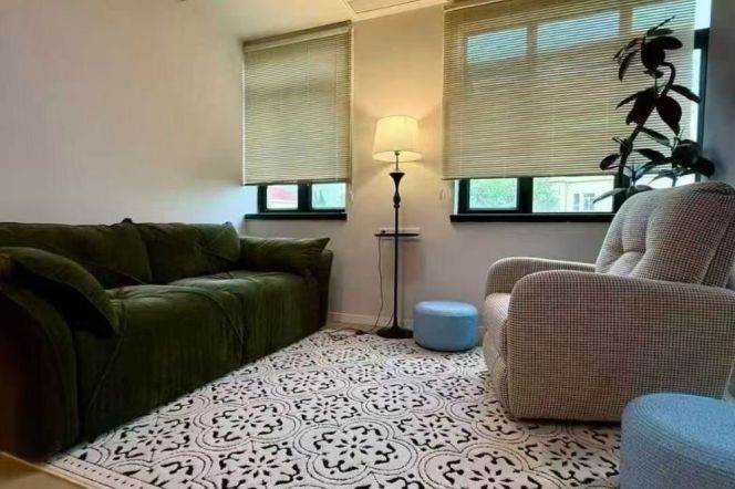 Historical Building 1br with Balcony@Shanghai Library,Hengshan Road St.