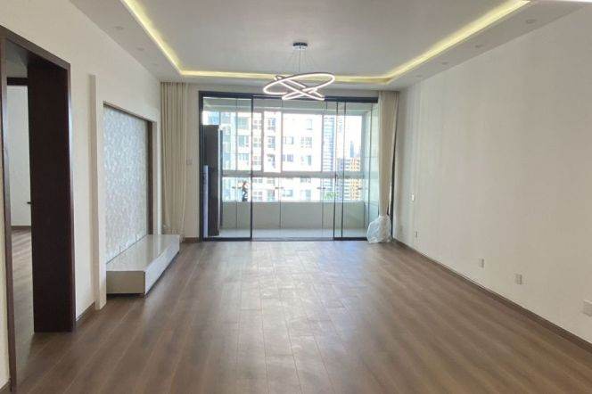 Newly Renovated 3BR 2BA 160m² in the Edifice@Jiangsu Rd Station