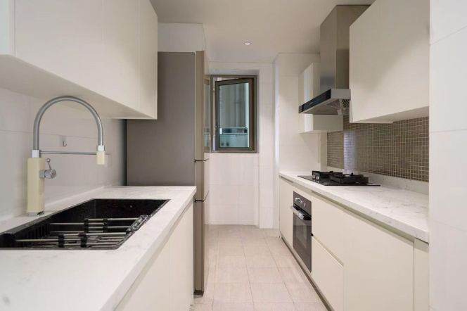 modern 2brs floor heating open balcony beside line 2,12,13 west nan jing road CBD 24.5K