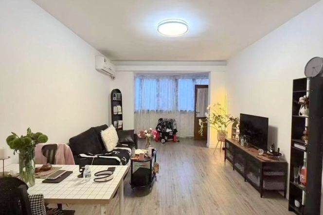 Valuable 2BR on Huashan/Anfu Rd with Floorheating/Oven 9.8K 