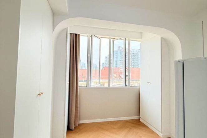 jiangsu rd station one bedroom