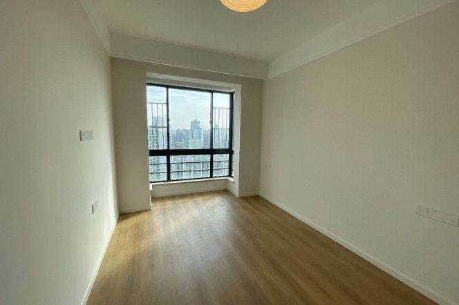 4 Brs, 2 Baths, Open Balcony/Floor heating/Oven/Dish washer @ Zhongtan metro L3&4