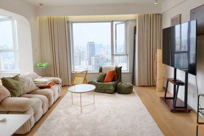  2BR 2baths penthouse nr Hongqiao Rd &Xujiahui CBD