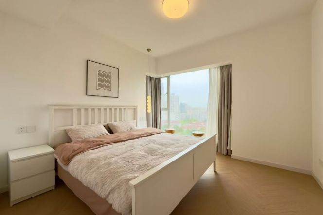  3BR 2Bath • 150sqm • Central A/C & Floor Heating • Close to Weining Road Station  
