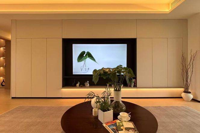 brand new big 2brs floor heating modern furniture near line 7 and 9 ,close to central Xuhui
