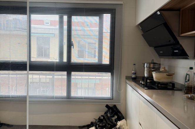 great value-ample storage - bright - line 2/11 Jiangsu Road 