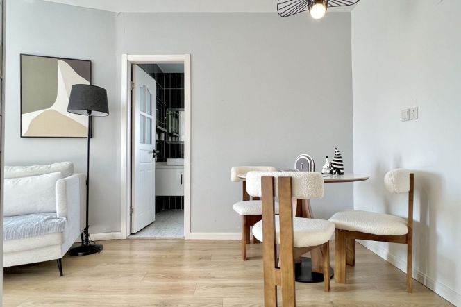 affordable 2beds -elevator- suzhou river- bright- jing’an 