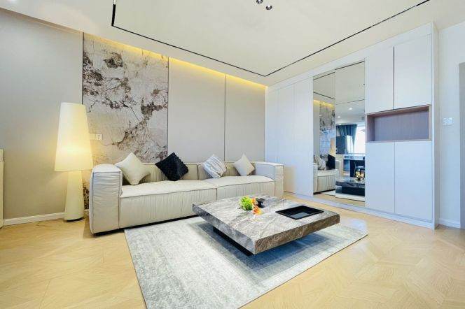 3BR 2BA High-Rise next to Yuanshen Rd Sta. Line 14