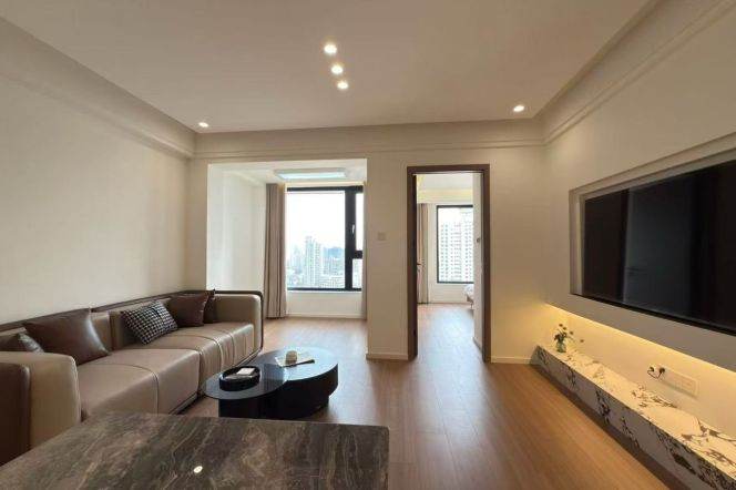 Elevator High-rise 1Br/2Lr/1Bt Close to L3/4 West Yan’an Rd Station 