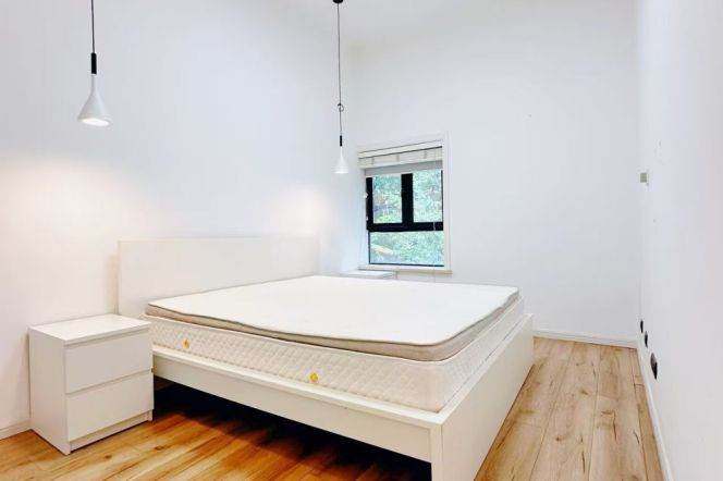 Embassy court 3BR APT Shanghai Library 22.8k