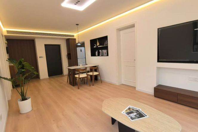  Renovated 3br with floor heating @Century Park + Parking