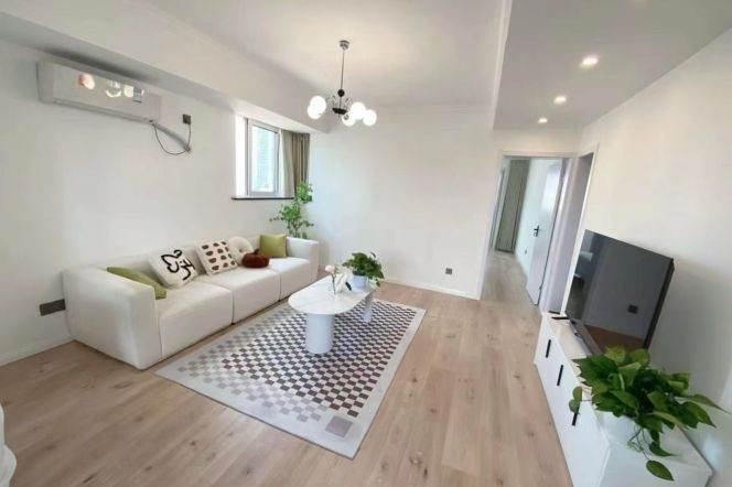 Elevator 1br Nr Jiangsu road M2/11