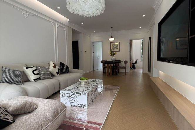 2br,110sqm, balcony, subway L4,6Lancun, key, dryer, Oven, 15k