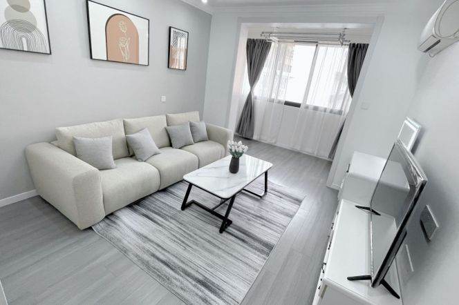Zhongshan Park 1BR 1LR@L2/3/4,separate living room/bright room
