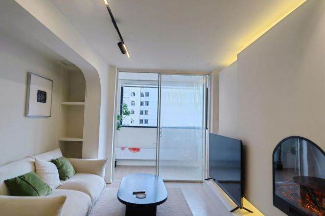 Modern Stylish 2 br with wall-heating,easy to L10/11 JiaoTong University St.