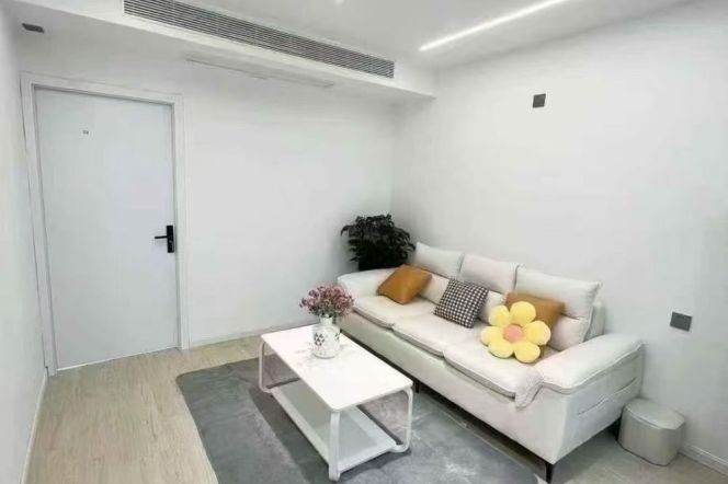 West Yan'an rd 1BR 2LR@L3/4,bright room/NR Haishu Square/brand furniture