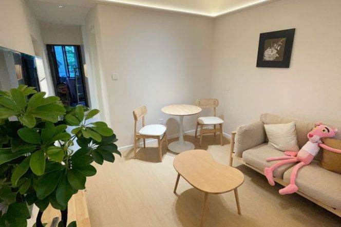 High value/modern 1br 1lr/with central AC/bright room,Hongqiao rd@L3/4/10