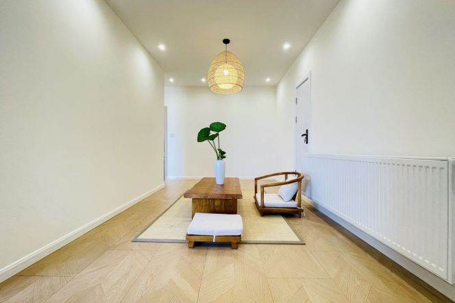3BR 2BA High-Rise next to Yuanshen Rd Sta. Line 14