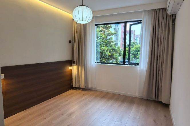 3br, 100sqm,  subway Century Park,  floor heating,parking, 12.8k