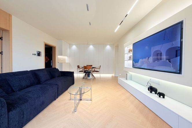 (w)nanjing rd new decoration 2BR/2baths@L2/12/13