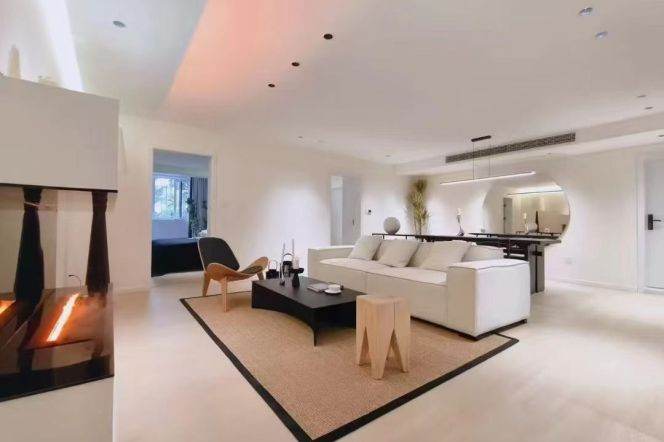 caobao rd elevator 2BR/big living room@L1/3