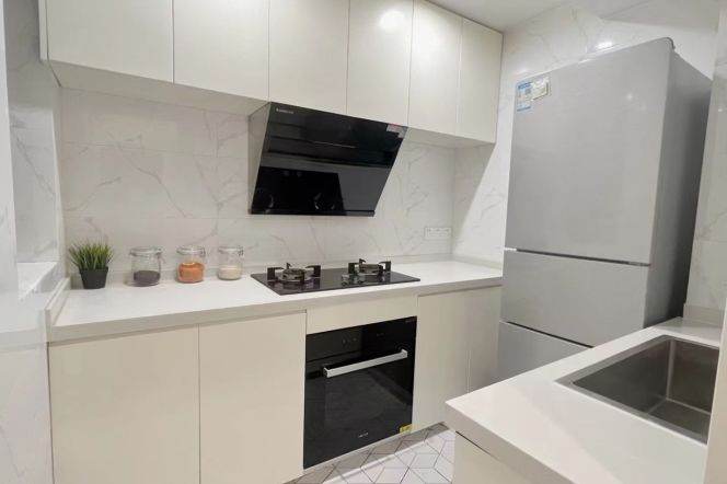 Spacious 2Br w. Big L/R Wall Heating 