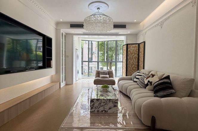 2br,110sqm, balcony, subway L4,6Lancun, key, dryer, Oven, 15k