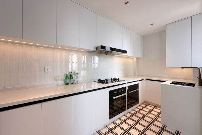 modern big 3brs floor heating open balcony nice view in Xintiandi line 1,10,13,14 