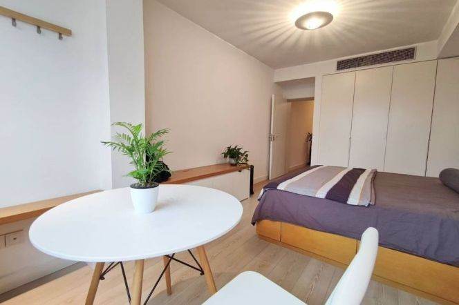 Modern/Valuable Xintiandi 1BR with View,Floorheating,C/A 10K 