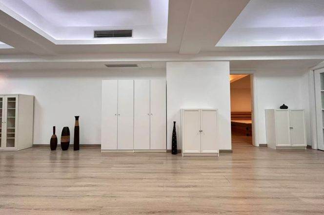 Full furnished 2br/115sqm & oven/elevator @Jing'An temple