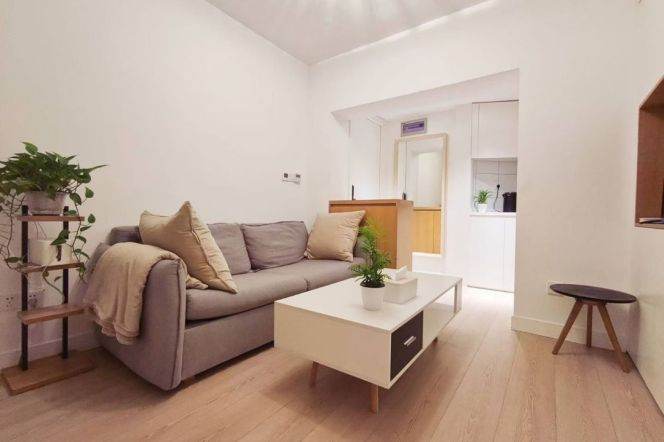 Modern/Valuable Xintiandi 1BR with View,Floorheating,C/A 10K 