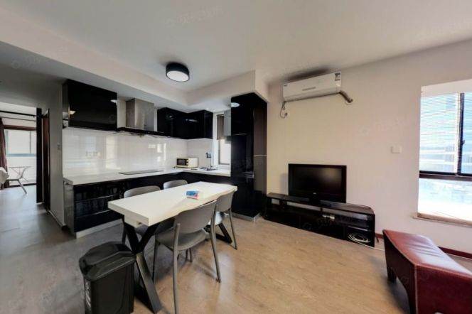 Spacious 1br, bright with big windows and big balcony,floor heating,Korean Town