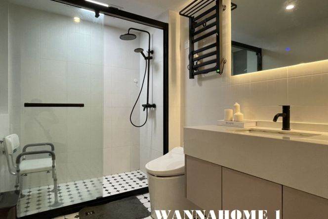 Modern&Spacious 2Bdrs 1Bath Apt+Large Cloakroom+L7 Chang Ping Rd+Clean Compound+5F Walk Up 