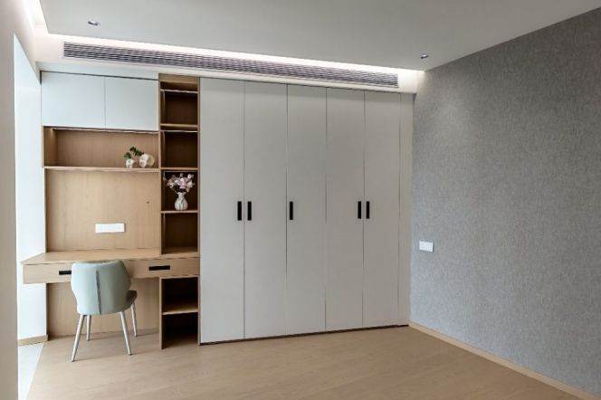 Suzhou creek view, 3Br 2Ba 165Sqm, Newly renovated, Zhong tan road, L3/4