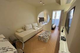 Cozy & Sunny 1BR in Jing'An Expat Hub — 9,800 RMB