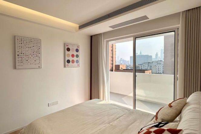 Grand 4BR with Extra-Large Balcony — 24,800 RMB