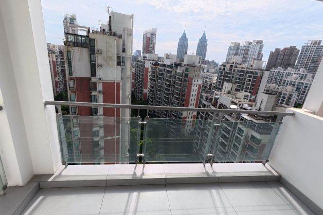 Near Suzhou creek, 3Br 2Ba 1Balcony 155Sqm,Longde road, L11/13