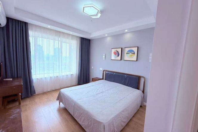Hongqiao Lu station spacious 4br4bt with 16k