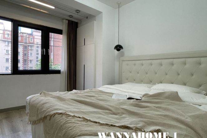 Modern&Spacious&Quiet 1Bdr 1Bath Apt+3F Walk Up+L7 Chang Ping Rd+West Nan Jing Rd CBD