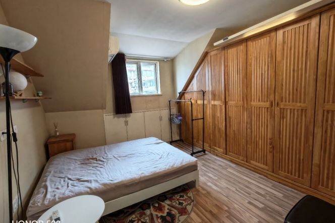 Jing'an temple, 1+1Br 65Sqm, Yuyuan road, L2/7/14