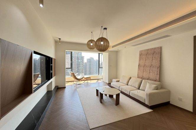  High-Floor Cream & Wood Style 3BR — 42,800 RMB