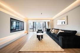 River-view 3-Bedroom Apartment | Huangpu