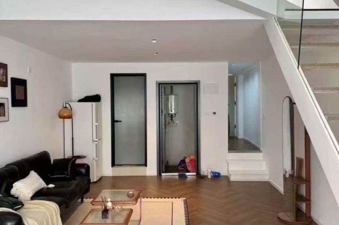 Xintiandi 2BR+Floor Heating/2Mins to Metro