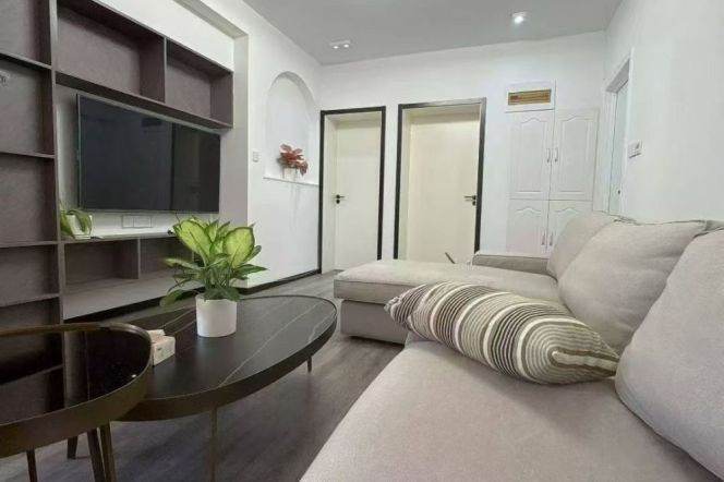 Modern&Spacious Elevator 3Bdrs 2Baths Apt+Hua Shan Rd+Ulumuqi Rd+L2/7/14 Jing An Temple