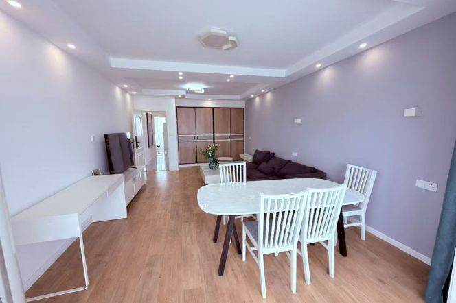 Hongqiao Lu station spacious 4br4bt with 16k