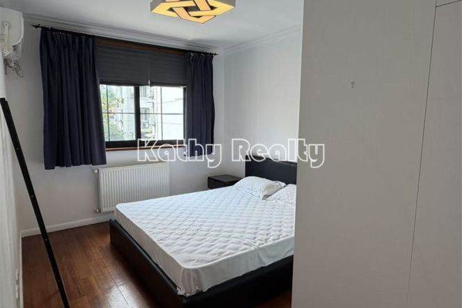 Nice 2BR 2bath Balcony Wall heating nr Shanxi(s) Rd 14k