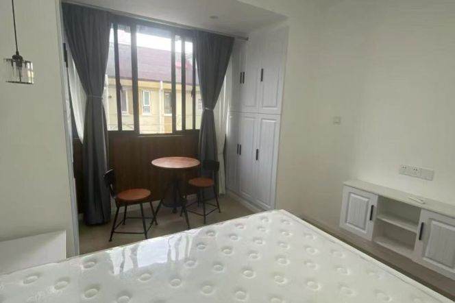 Songyuan rd 1BR 1LR@L10,bright room/great value/nice location